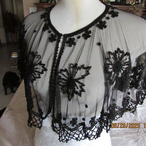 Vintage embellished (sequin) shawl - Picture 2 of 4